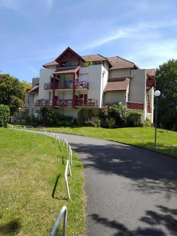 L'Etoile Paloise -Terrasse &Wifi &Parking &Piscine Apartment Pau Exterior photo
